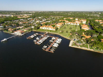 140 Yacht Club Way, Hypoluxo, FL 33462