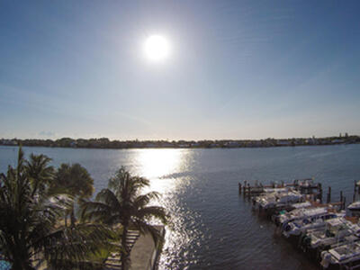 140 Yacht Club Way, Hypoluxo, FL 33462