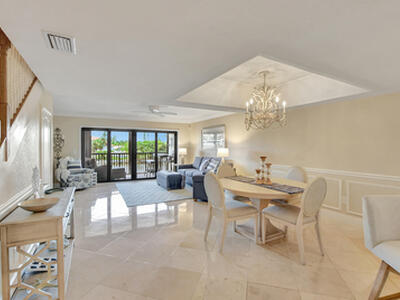 270 Captains Walk, Delray Beach, FL 33483