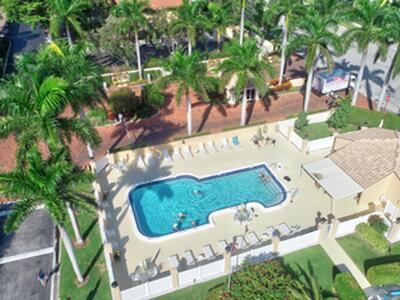 270 Captains Walk, Delray Beach, FL 33483