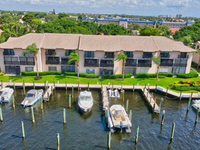 270 Captains Walk, Delray Beach, FL 33483