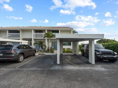 700 NE 20th Lane, Boynton Beach, FL 33435