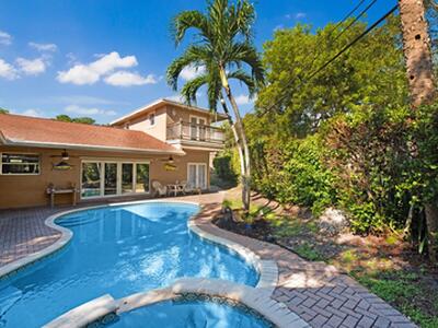 2220 W Pineridge Court, Delray Beach, FL 33444