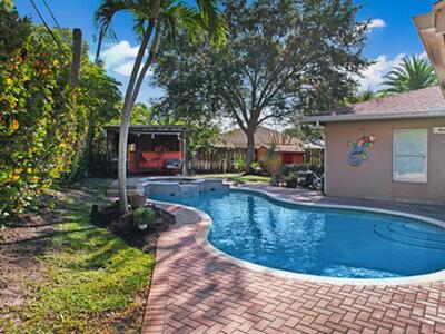 2220 W Pineridge Court, Delray Beach, FL 33444