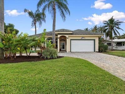 72 Waterway Road, Jupiter, FL 33469