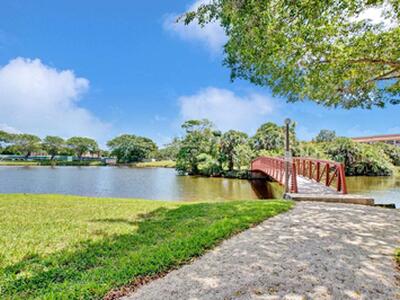 955 Dotterel Road, Delray Beach, FL 33444