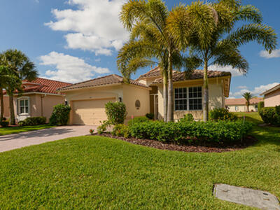 421 NW Sunview Way, Port Saint Lucie, FL 34986