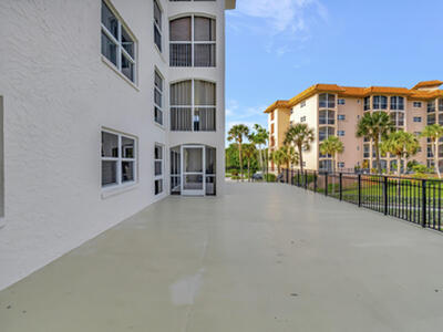 2871 N Ocean Boulevard, Boca Raton, FL 33431