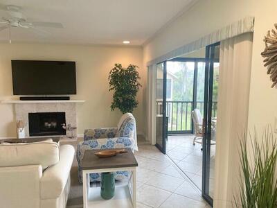 204 Clubhouse Circle, Jupiter, FL 33477