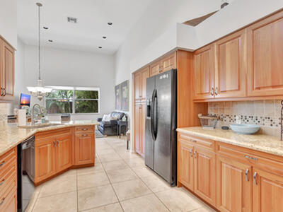 6657 NW 25th Way, Boca Raton, FL 33496