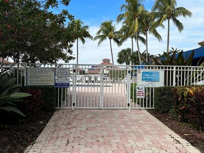 6488 Via Regina, Boca Raton, FL 33433