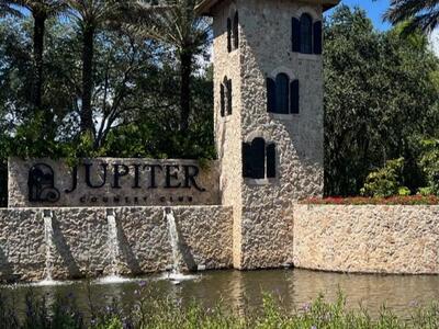 111 Tresana Boulevard, Jupiter, FL 33478