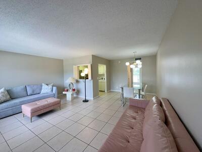 232 Dover B, West Palm Beach, FL 33417