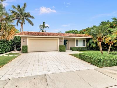 157 Worth Court N, West Palm Beach, FL 33405