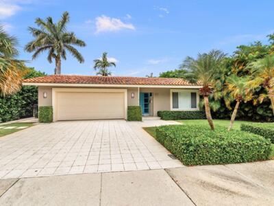 157 Worth Court N, West Palm Beach, FL 33405