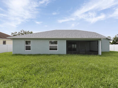 712 NW Fairhaven Drive, Port Saint Lucie, FL 34983