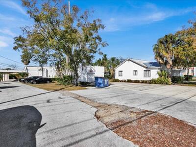 233 N 9th Street, Haines City, FL 33844