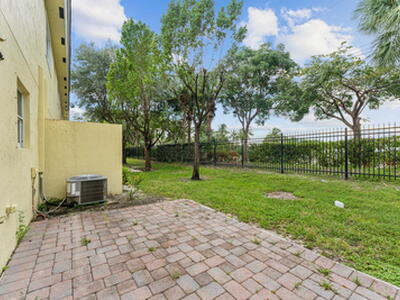 813 Imperial Lake Road, West Palm Beach, FL 33413