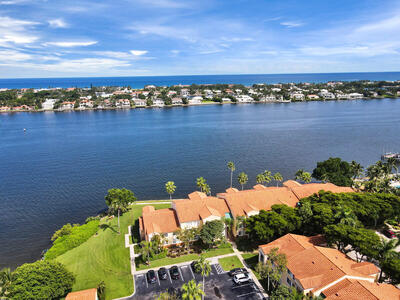 145 Yacht Club Way, Hypoluxo, FL 33462