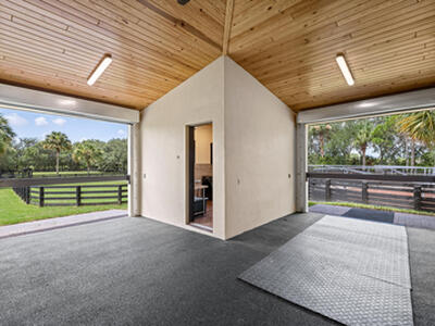 4980 Stables Way, Wellington, FL 33414