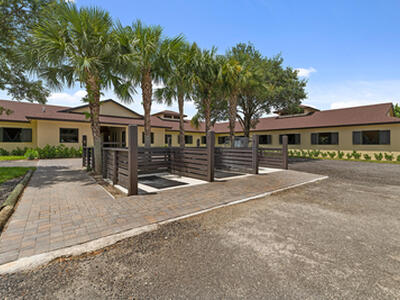 4980 Stables Way, Wellington, FL 33414