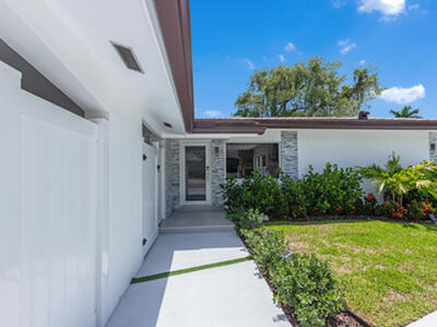 2556 Middle River Drive, Fort Lauderdale, FL 33305