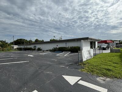 1800 Okeechobee Road, Fort Pierce, FL 34950