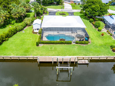 2066 5th Court SE, Vero Beach, FL 32962