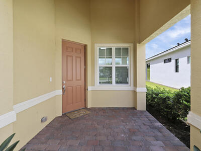 9249 SW Pepoli Way, Port Saint Lucie, FL 34987