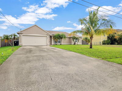 441 SW Feldman Avenue, Port Saint Lucie, FL 34953