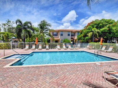 118 N Longport Circle, Delray Beach, FL 33444