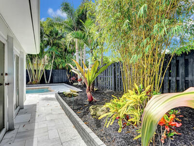 8 NE 17th Street, Delray Beach, FL 33444