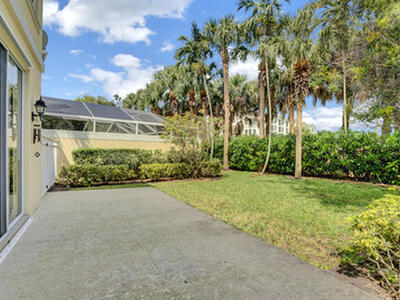 474 Capistrano Drive, Palm Beach Gardens, FL 33410