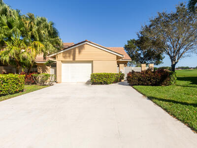 533 Prestwick Circle, Palm Beach Gardens, FL 33418