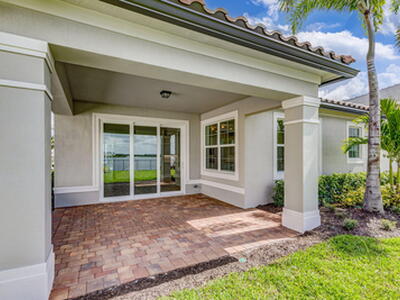 10382 Northbrook Circle, Palm Beach Gardens, FL 33412