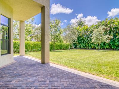 8270 Banpo Bridge Way, Delray Beach, FL 33446