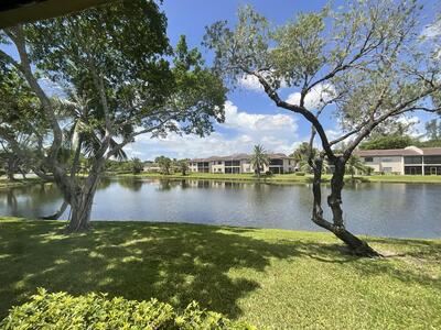 9261 Vista Del Lago, Boca Raton, FL 33428