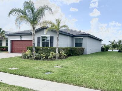 8292 NW Greenbank Circle, Port Saint Lucie, FL 34987