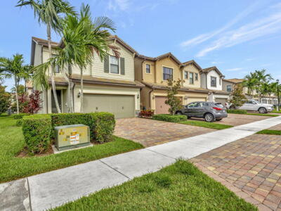 4591 San Fratello Circle, Lake Worth, FL 33467