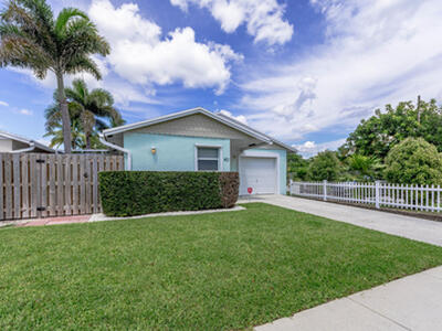 141 E Riverside Drive, Jupiter, FL 33469