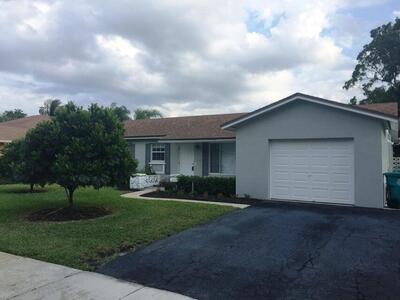 134 SE 26th Avenue, Boynton Beach, FL 33435