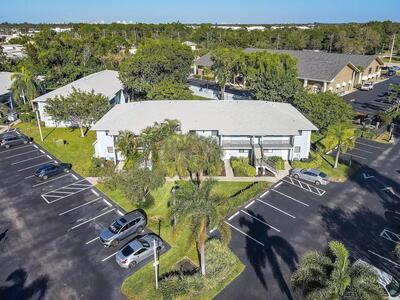 28101 Pine Have Way Way, Naples, FL 34120