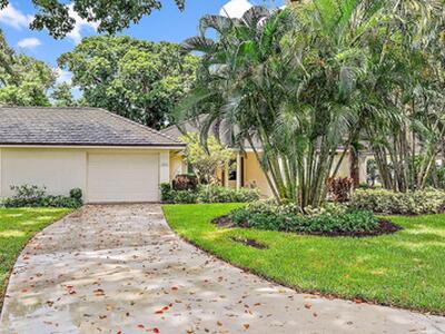 11364 Twelve Oaks Way, North Palm Beach, FL 33408