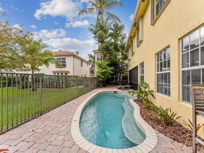 9808 Coronado Lake Drive, Boynton Beach, FL 33437