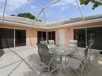 2103 Appleton Court, Palm Beach Gardens, FL 33403