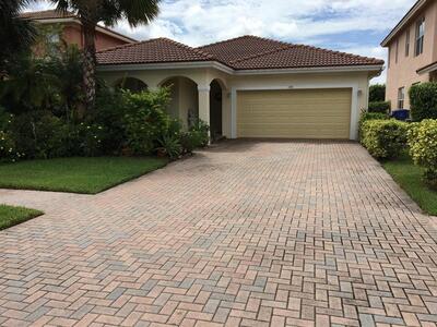 148 Catania Way, Royal Palm Beach, FL 33411