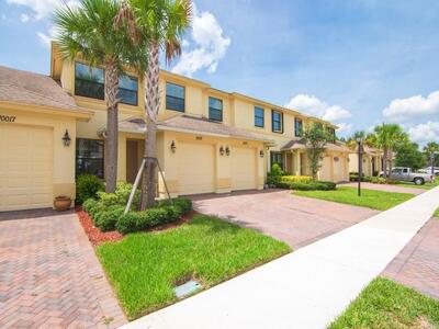 10019 W Villa Circle, Vero Beach, FL 32966