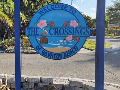 8 Crossings Circle