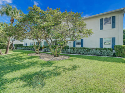 315 Venetian Drive, Delray Beach, FL 33483