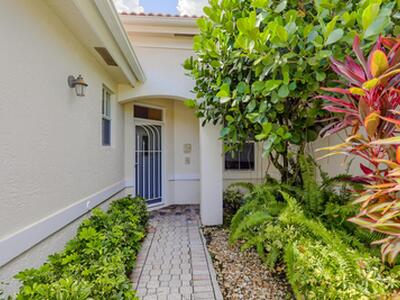 8193 Sandpiper Way, West Palm Beach, FL 33412